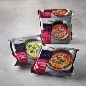 하림이 내놓은 '더미식 장인라면'. /사진 = 하림 제공